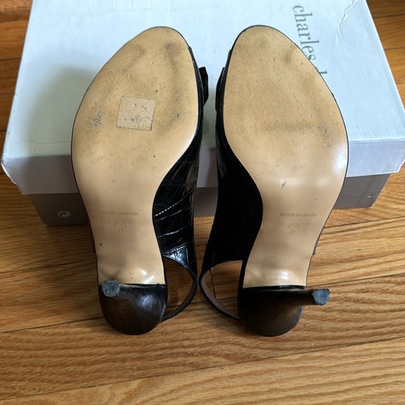 Charles David Black Bow tie heels - US 7.5 - Picture 4 of 5